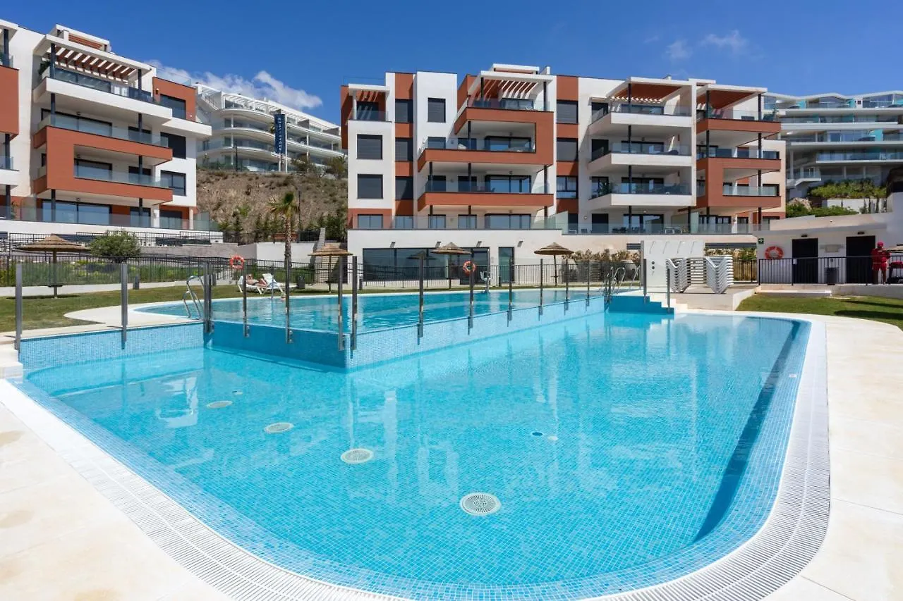 Fantastic Poolfront Apartment In Middel Views By Costarentals - Ref 161 Фуэнхирола