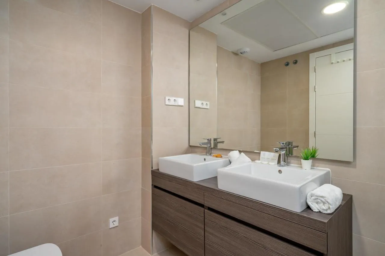 Fantastic Poolfront Apartment In Middel Views By Costarentals - Ref 161 Фуэнхирола