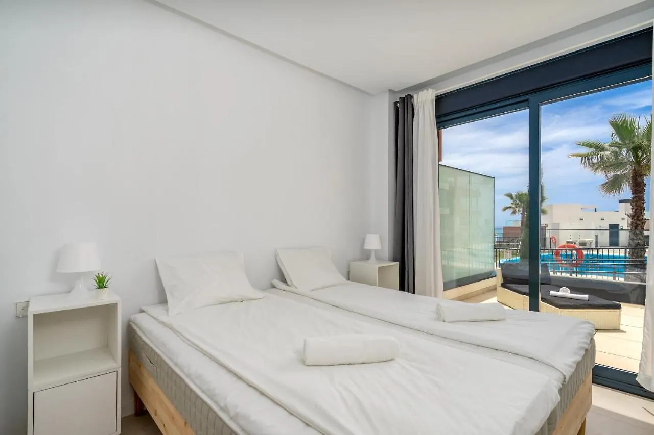Fantastic Poolfront Apartment In Middel Views By Costarentals - Ref 161 Фуэнхирола